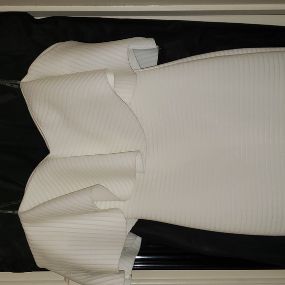 Ivory Strapless Formal Gown - Picture 2 of 4